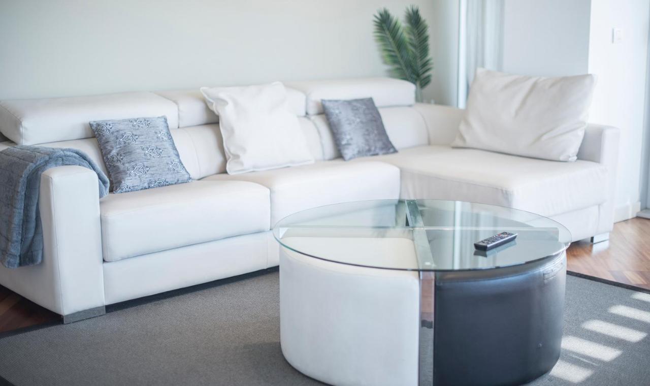 You Stylish Beach Apartments Barcelona Room photo
