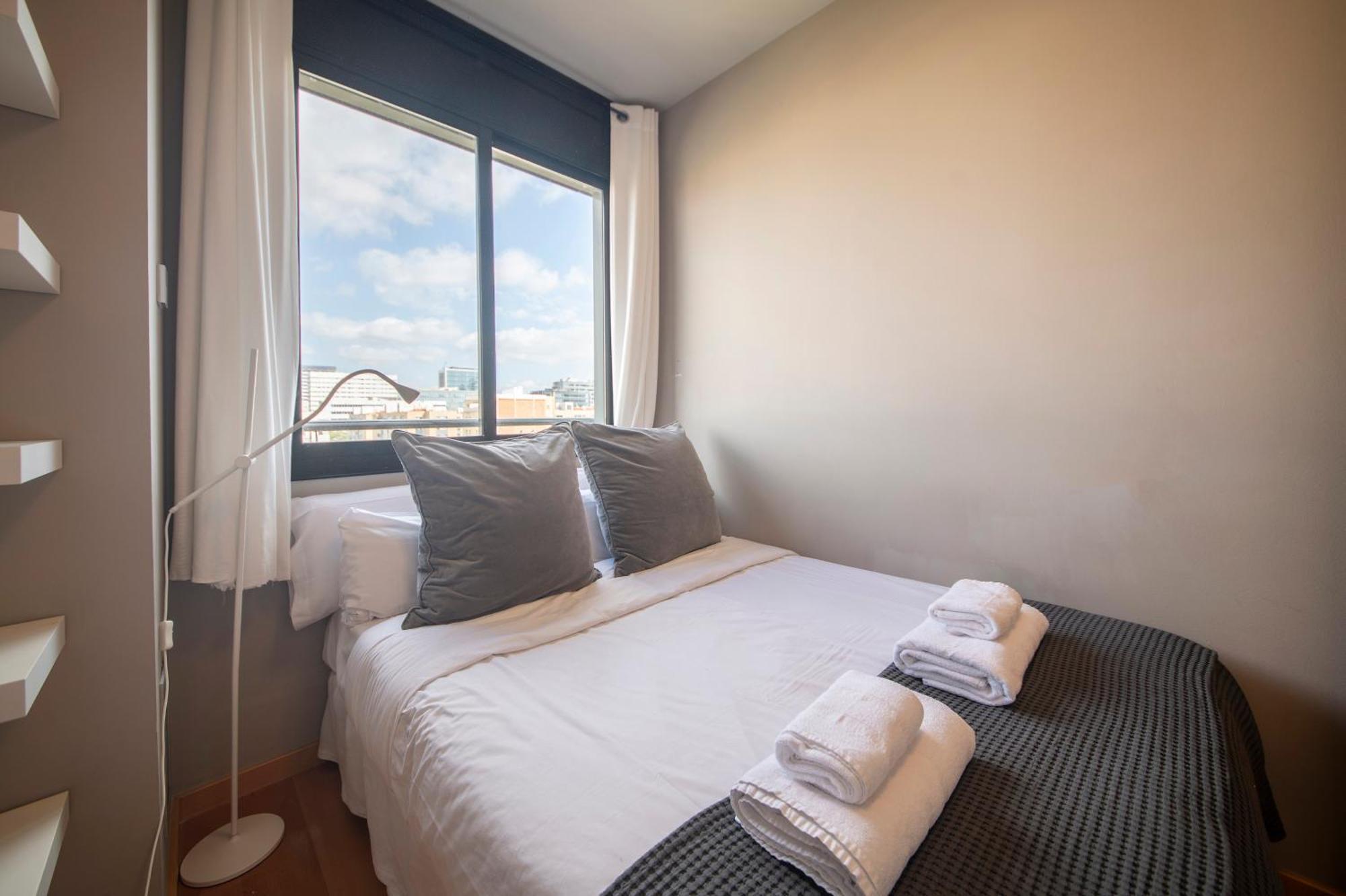 You Stylish Beach Apartments Barcelona Room photo