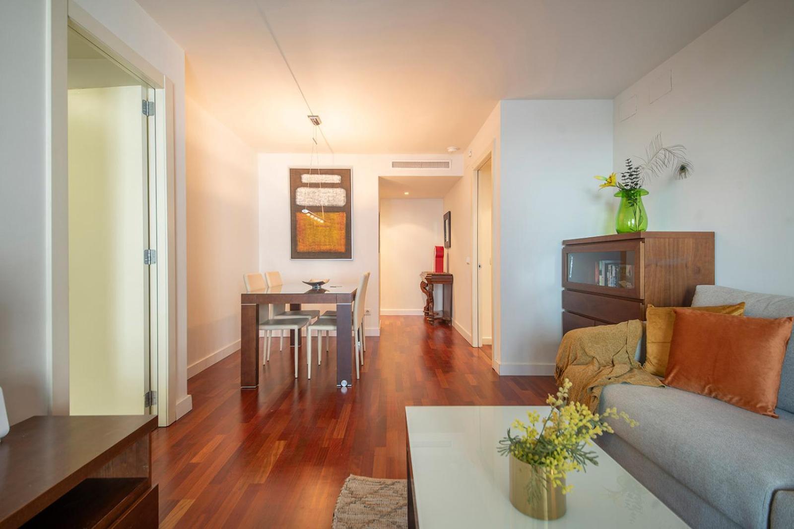 You Stylish Beach Apartments Barcelona Room photo